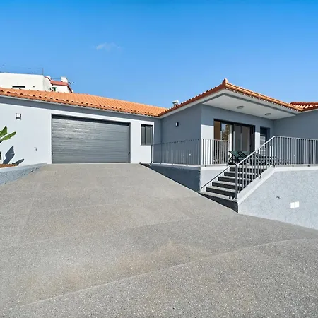 Calheta Paradise ארקו דה קלחטה