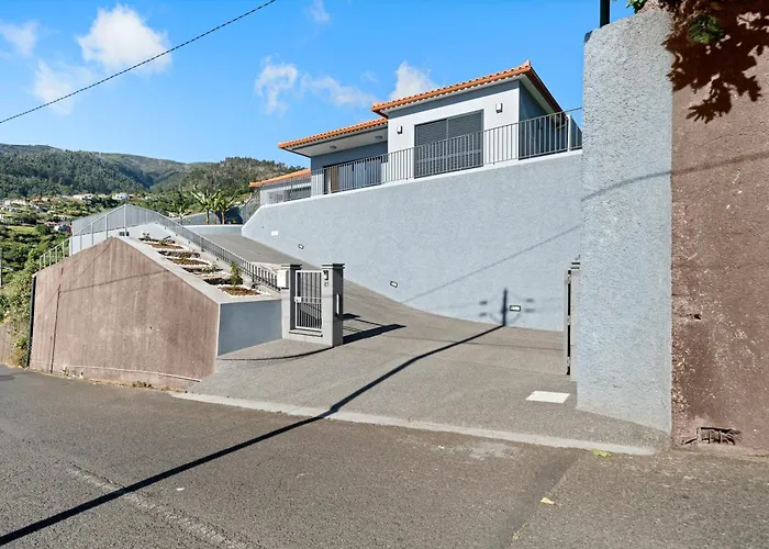 別荘 Calheta Paradise - Free Parking & Views