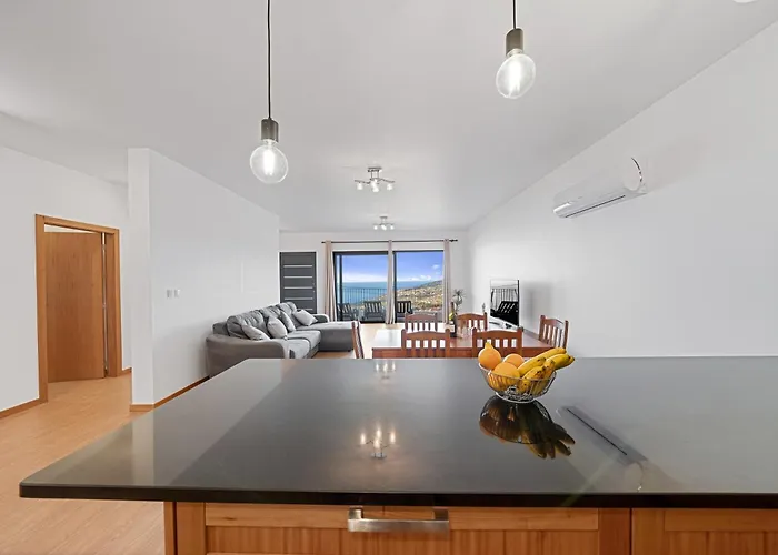 Calheta Paradise - Free Parking & Views * アルコ・ダ・カリェタ