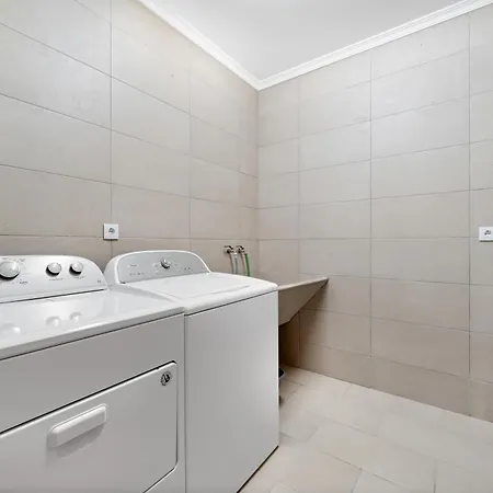 Calheta Paradise - Free Parking & Views