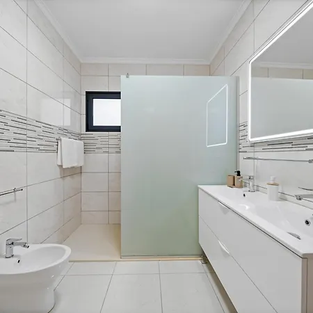 Calheta Paradise - Free Parking & Views Дом отдыха