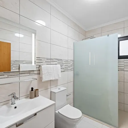 Дом отдыха Calheta Paradise - Free Parking & Views