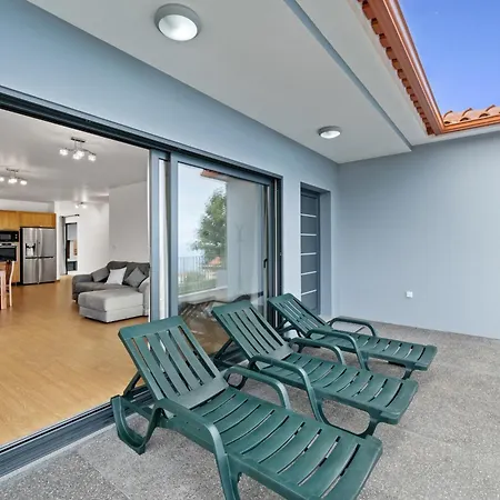 Дом отдыха Calheta Paradise - Free Parking & Views Арку-да-Кальета