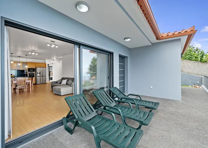 Dom wakacyjny Calheta Paradise - Free Parking & Views Arco da Calheta (Madeira)